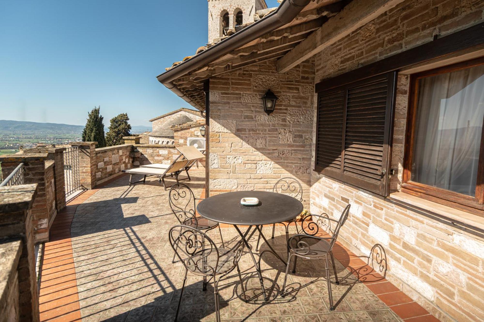 Aparthotel Residenza D'Epoca San Crispino Assisi Exterior foto