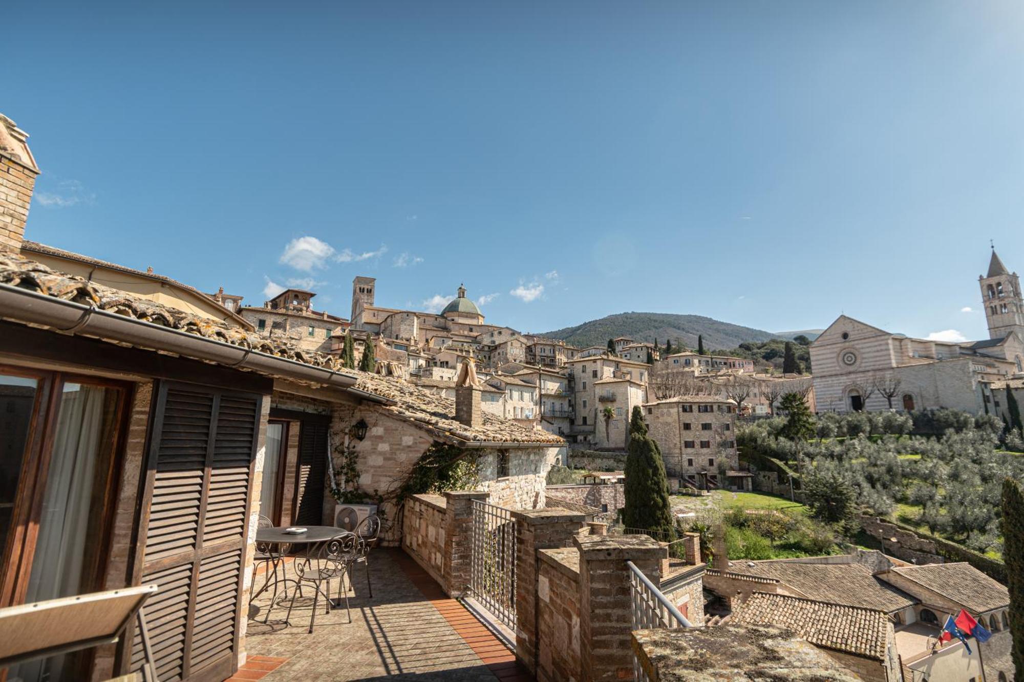 Aparthotel Residenza D'Epoca San Crispino Assisi Exterior foto